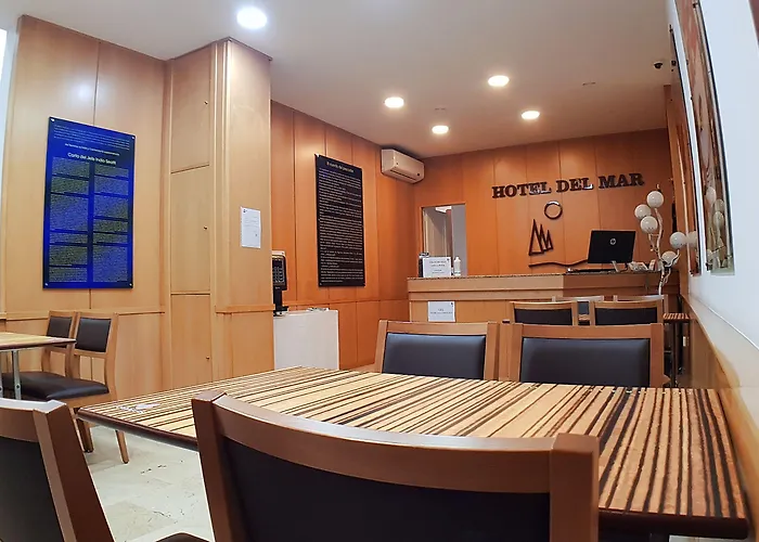 Szálloda Del Mar 2*