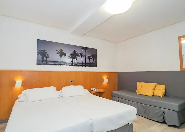 Szálloda Del Mar 2*